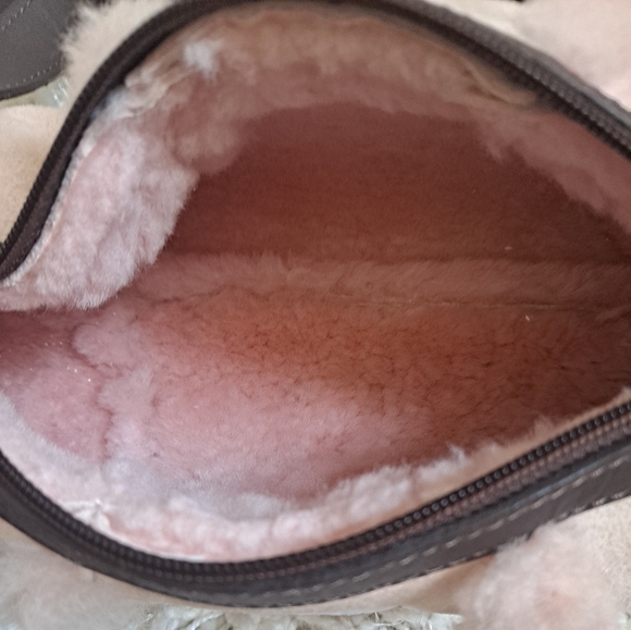 Ugg Pink baguette purse Vintage Shearling purse with Dusty - Picture 4 of 11